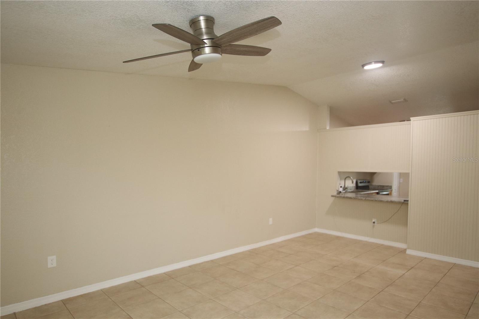 304 Sun Dial Ct Property Photo 12