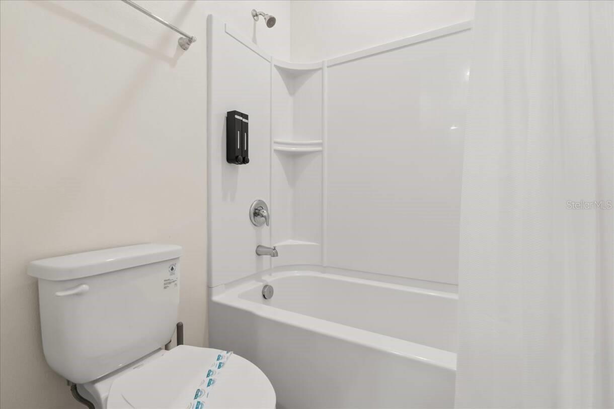 1582 Mermaid Cove Way Property Photo 46