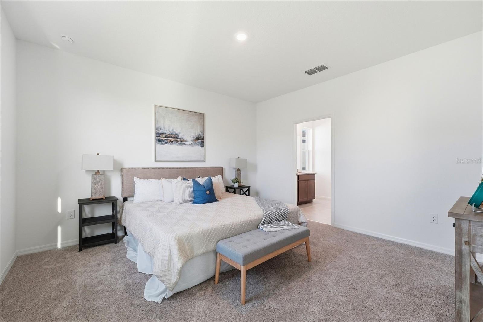 466 Marion Loop Property Photo 16