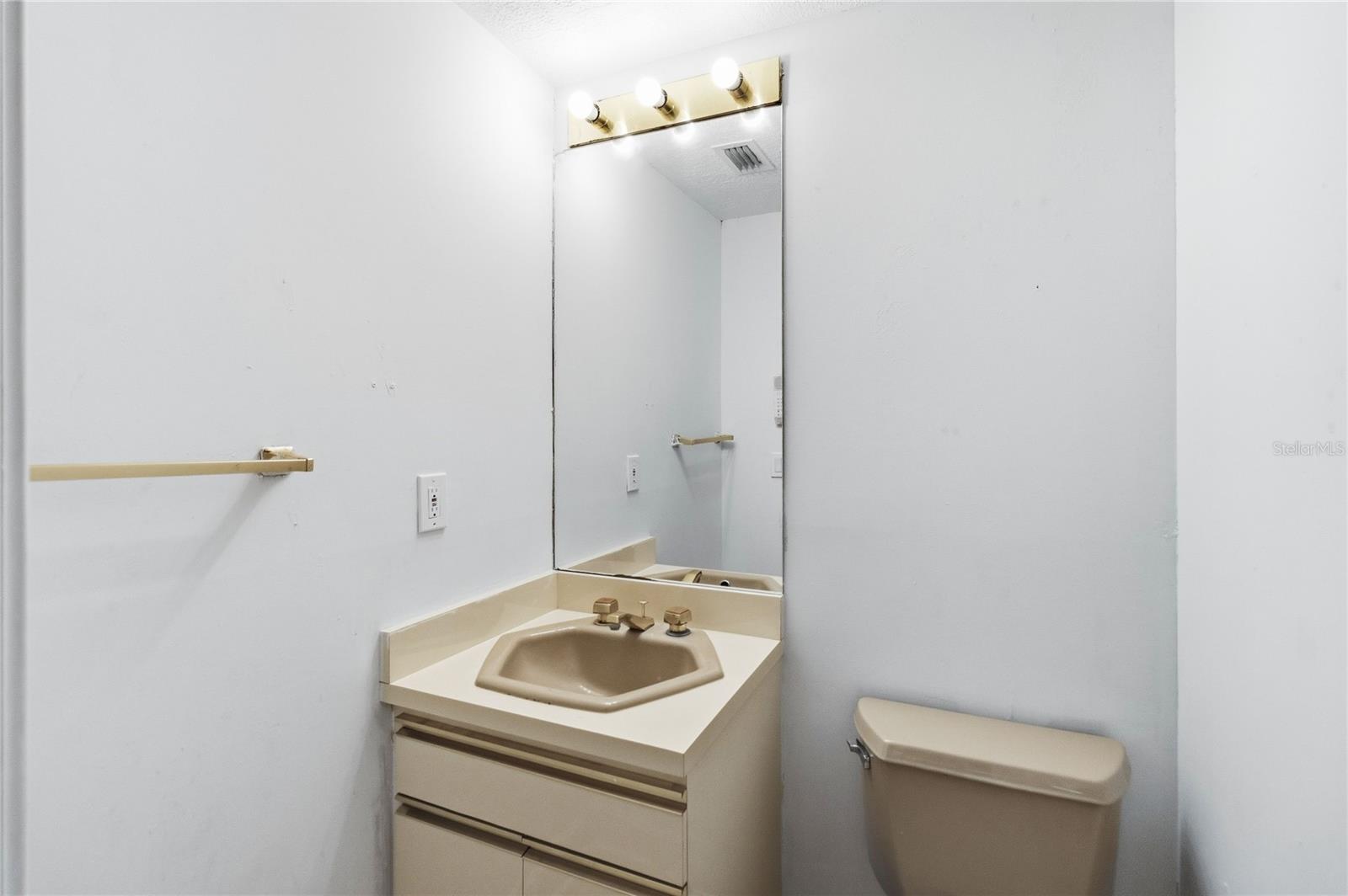 593 Dunmar Cir Property Photo 46