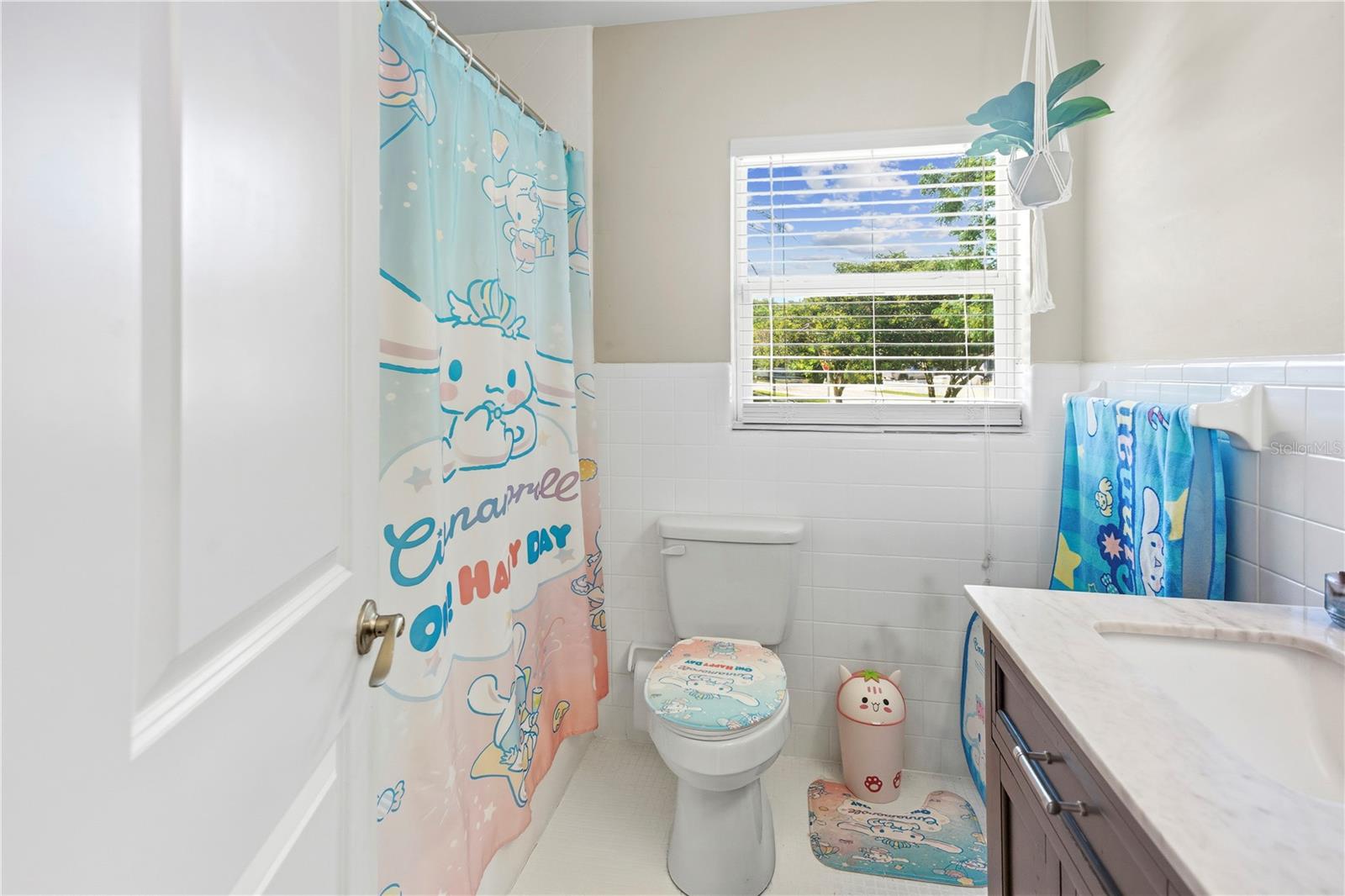 2067 E Barlington Dr Property Photo 30