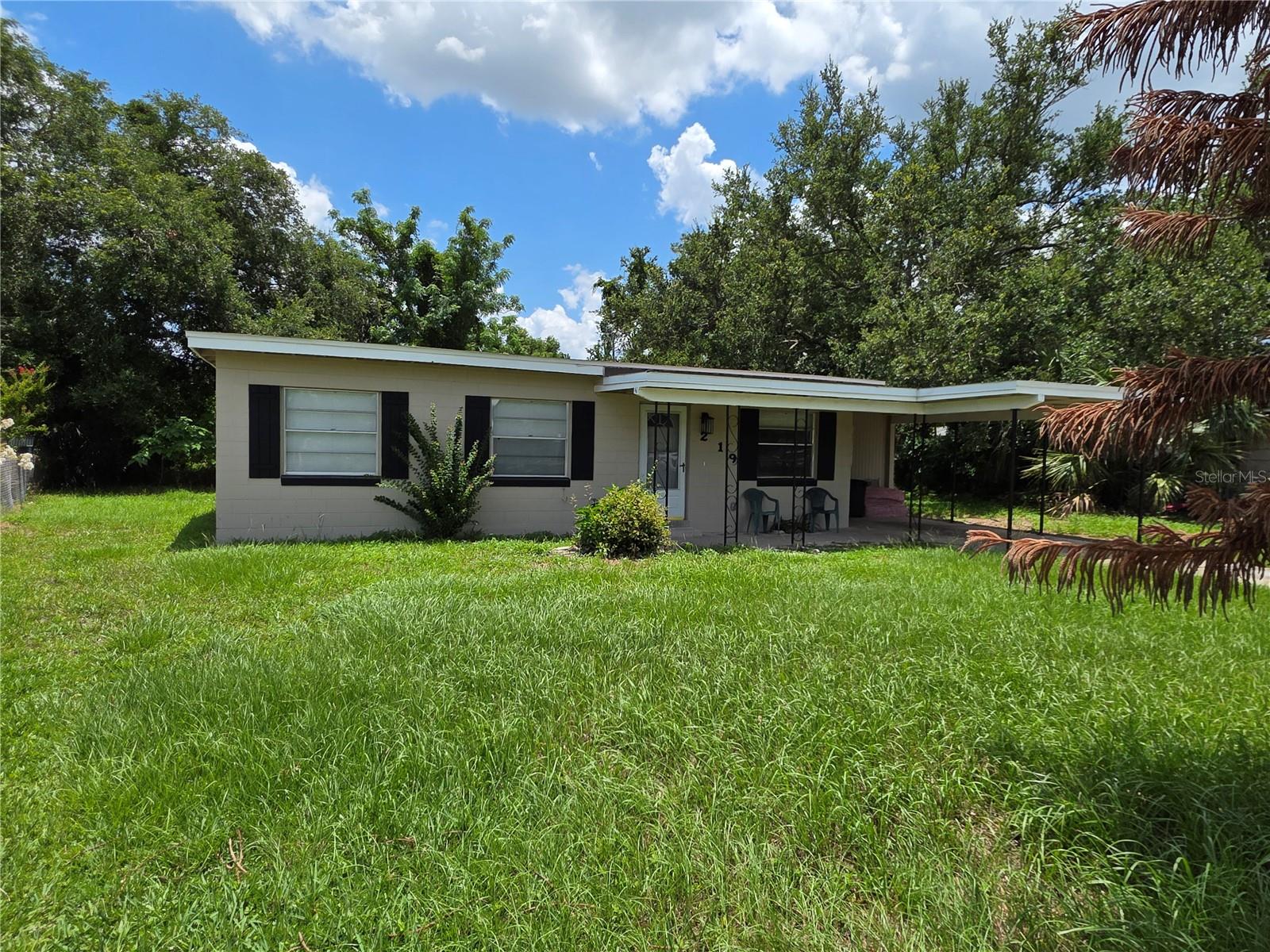 219 Hays Dr Property Photo 1