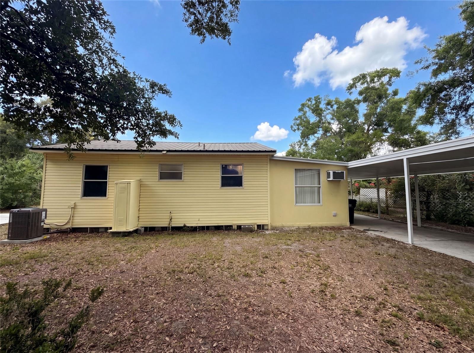 626 S 67th St Property Photo 15