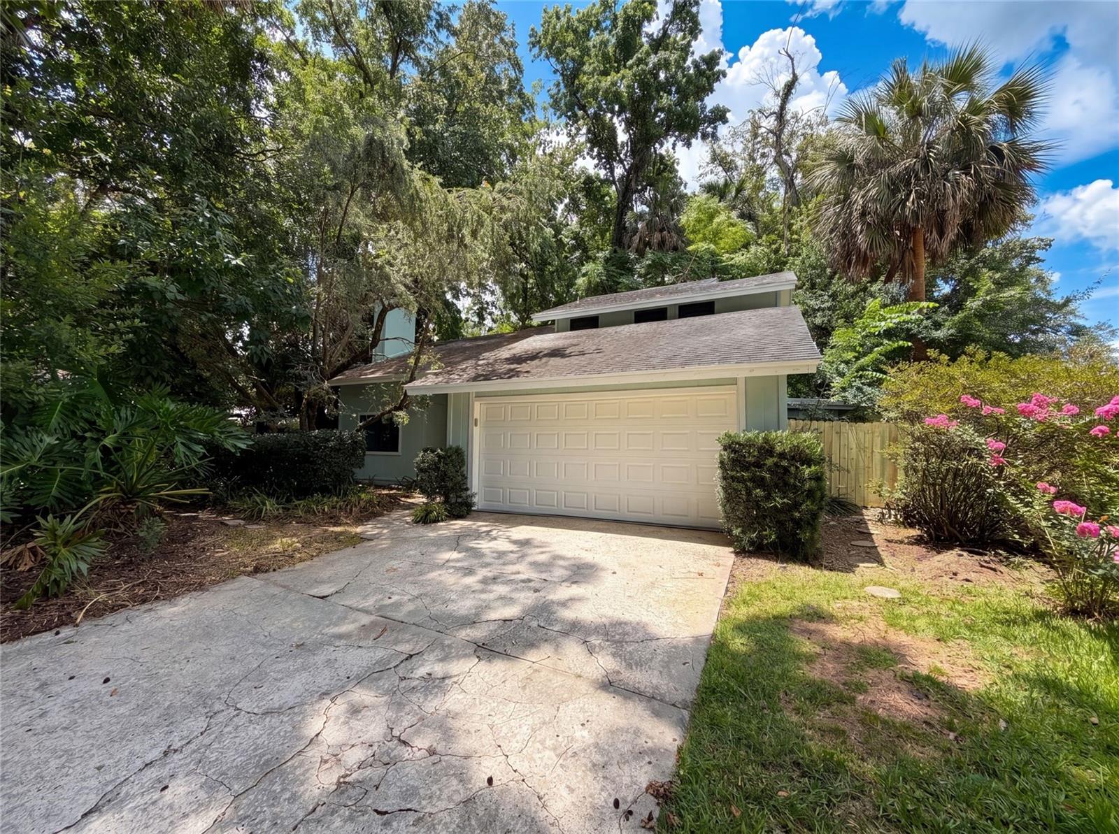 830 Dunbar Ter Property Photo 1
