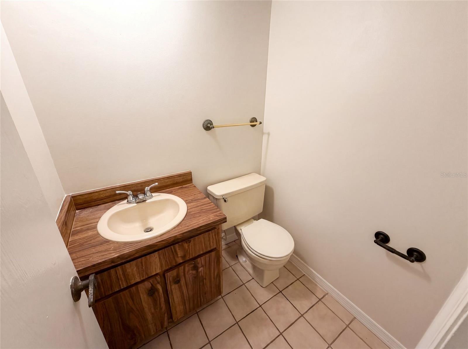 830 Dunbar Ter Property Photo 16