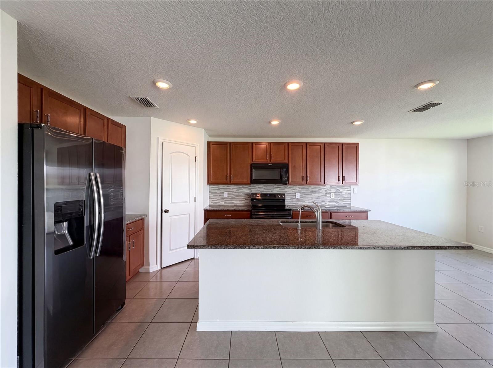 11534 Brighton Knoll Loop Property Photo 4