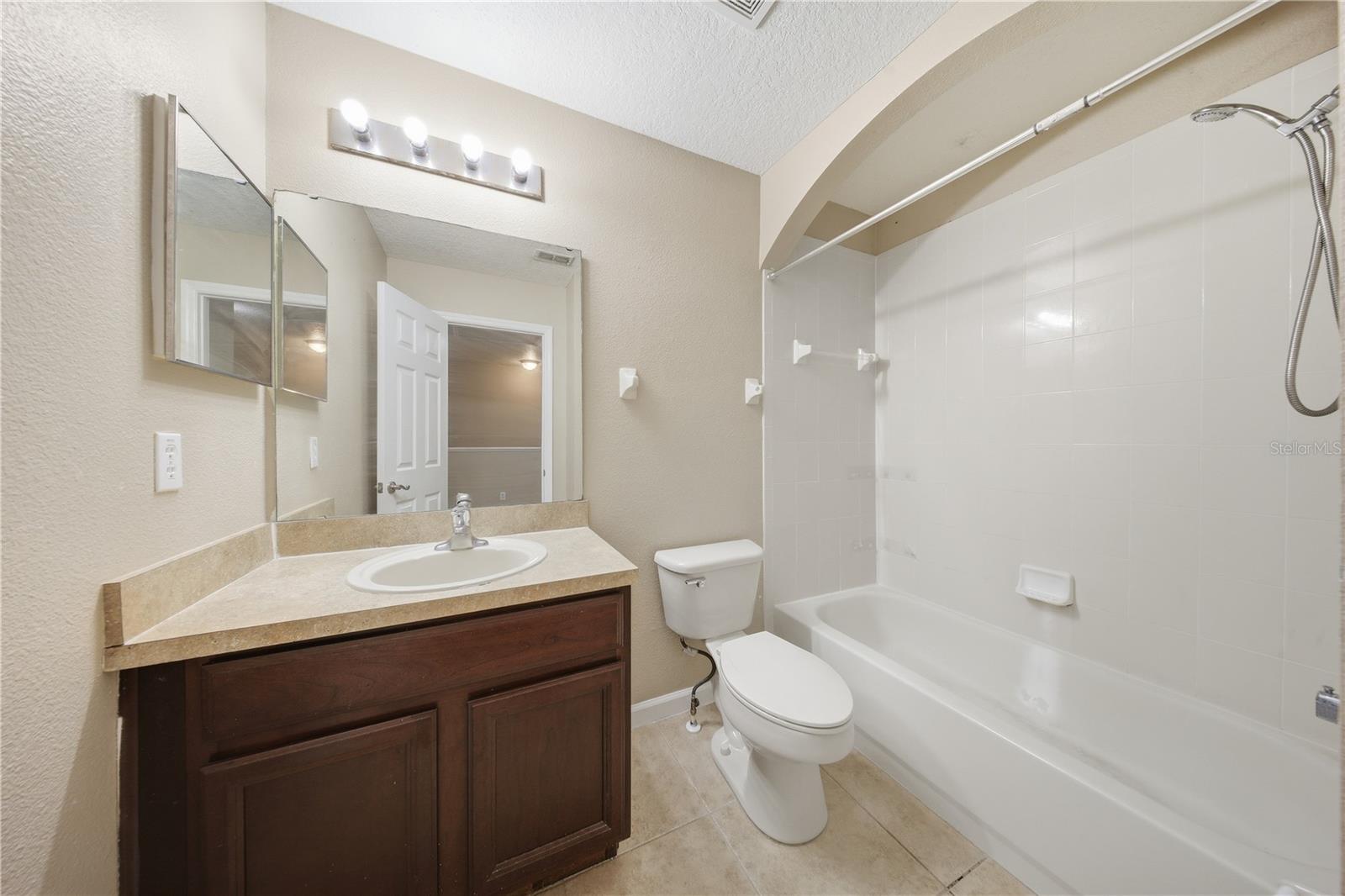10291 Park Commons Dr Property Photo 28