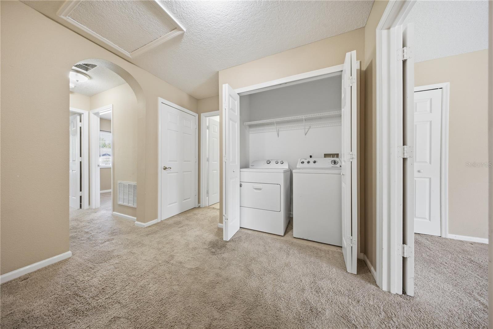 10291 Park Commons Dr Property Photo 31