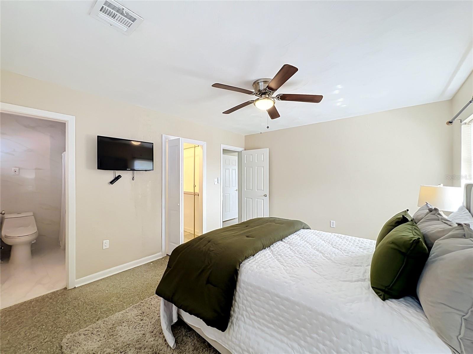 52 Clark St Property Photo 20
