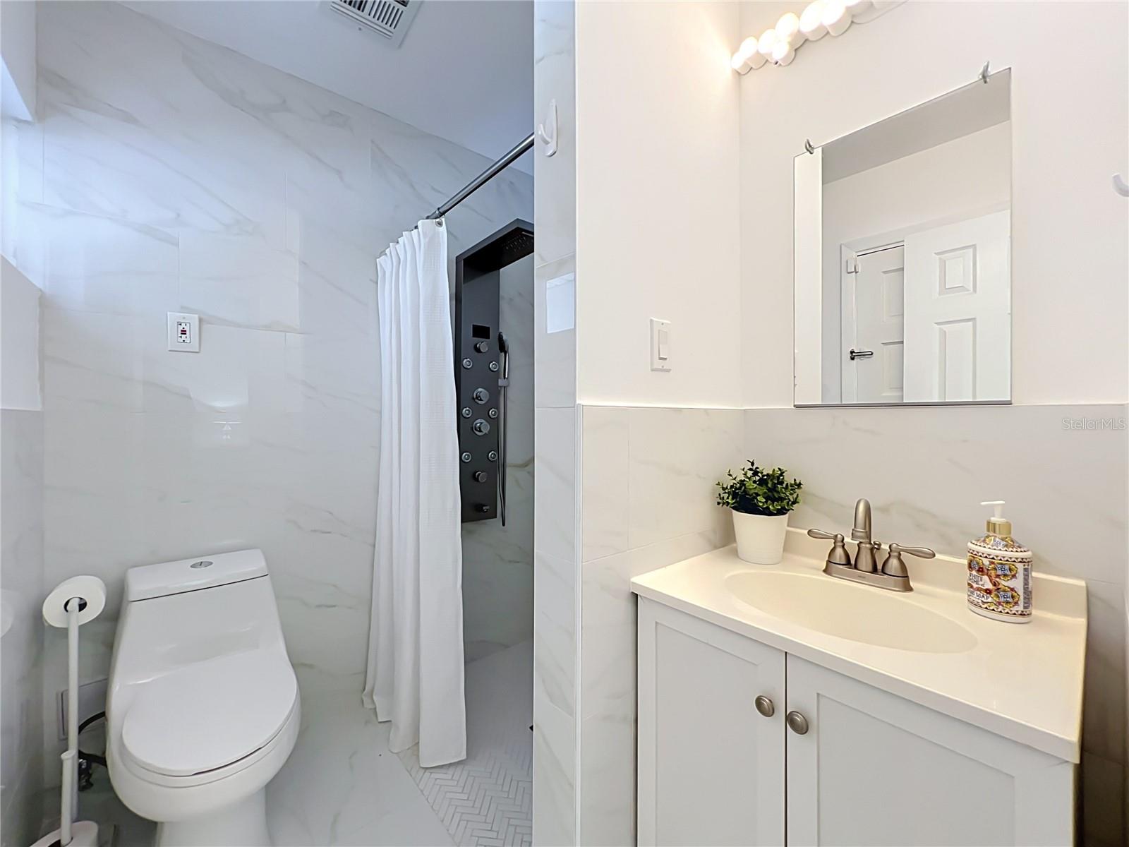 52 Clark St Property Photo 22