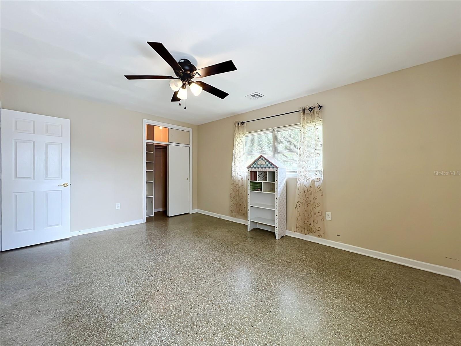 52 Clark St Property Photo 24