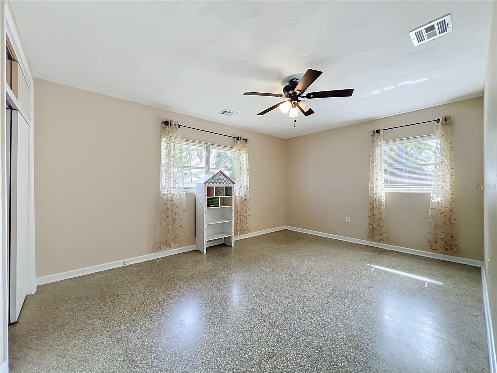 52 Clark St Property Photo 25