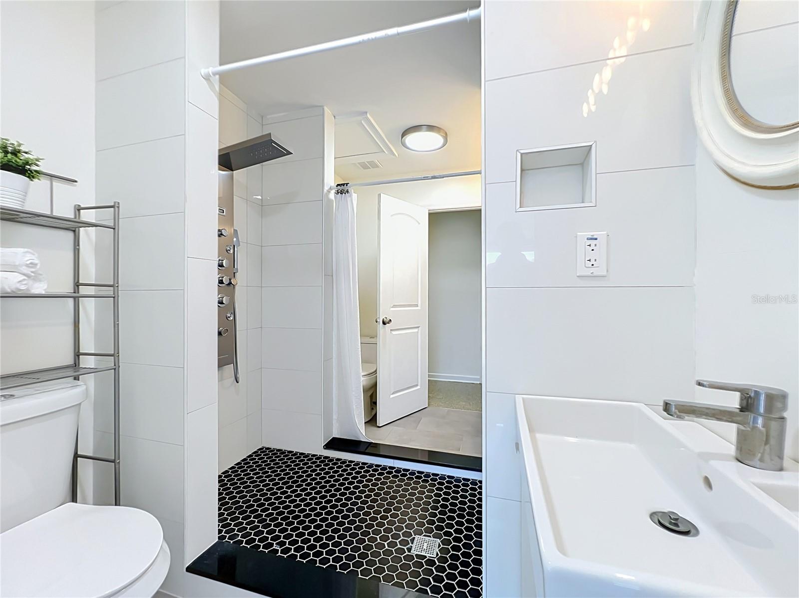 52 Clark St Property Photo 30