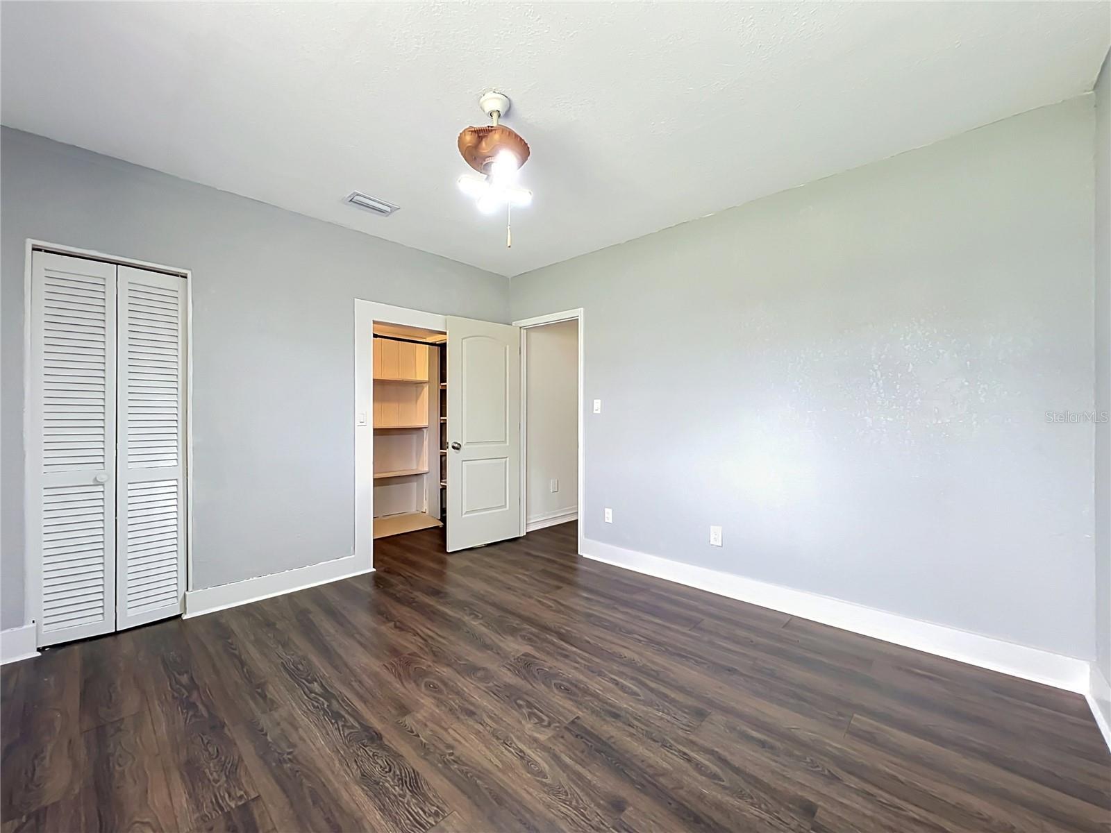 52 Clark St Property Photo 34
