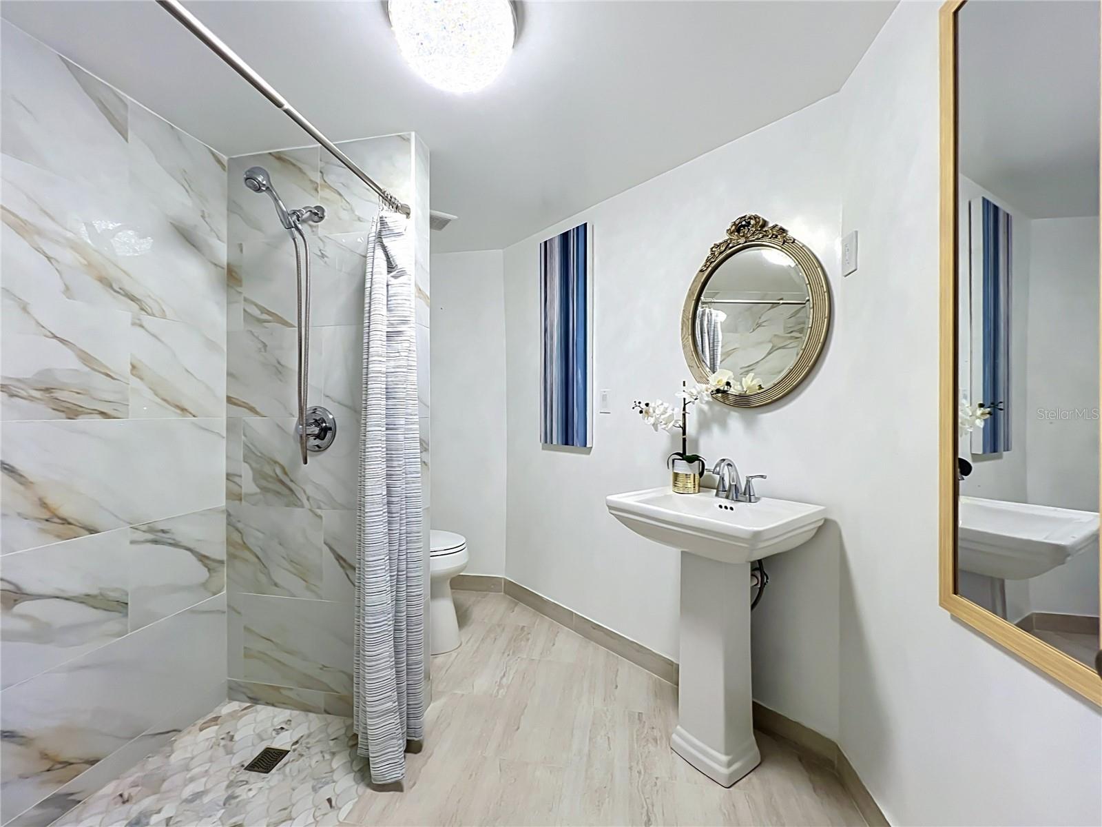 52 Clark St Property Photo 36