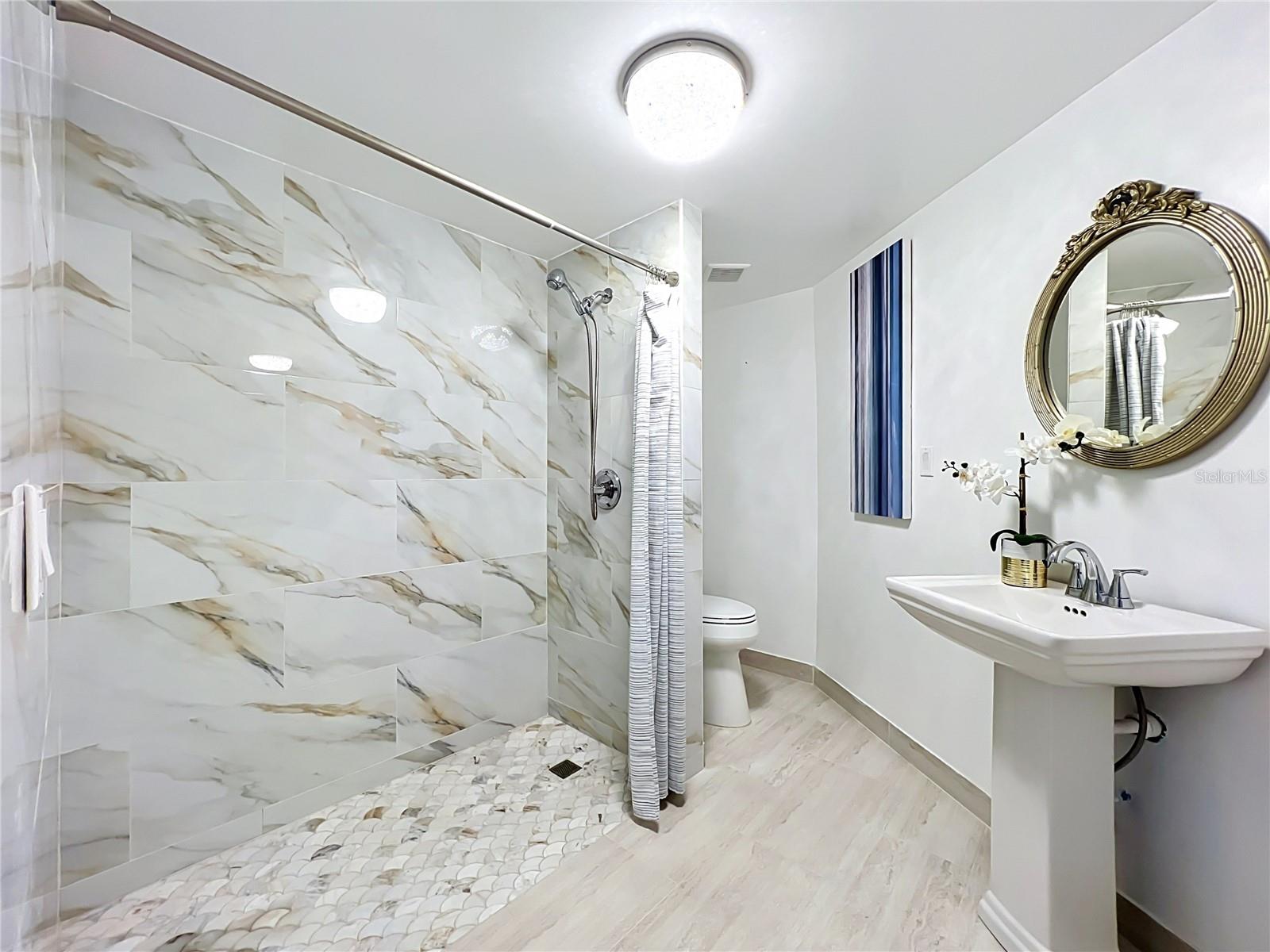52 Clark St Property Photo 37