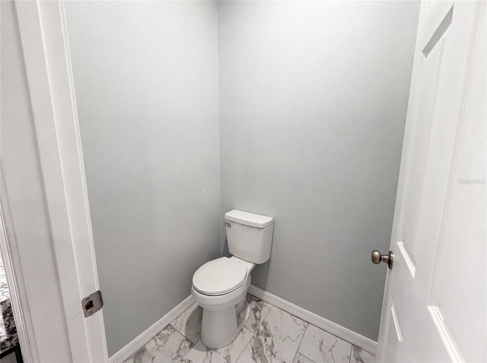 1013 W 11th St Property Photo 19