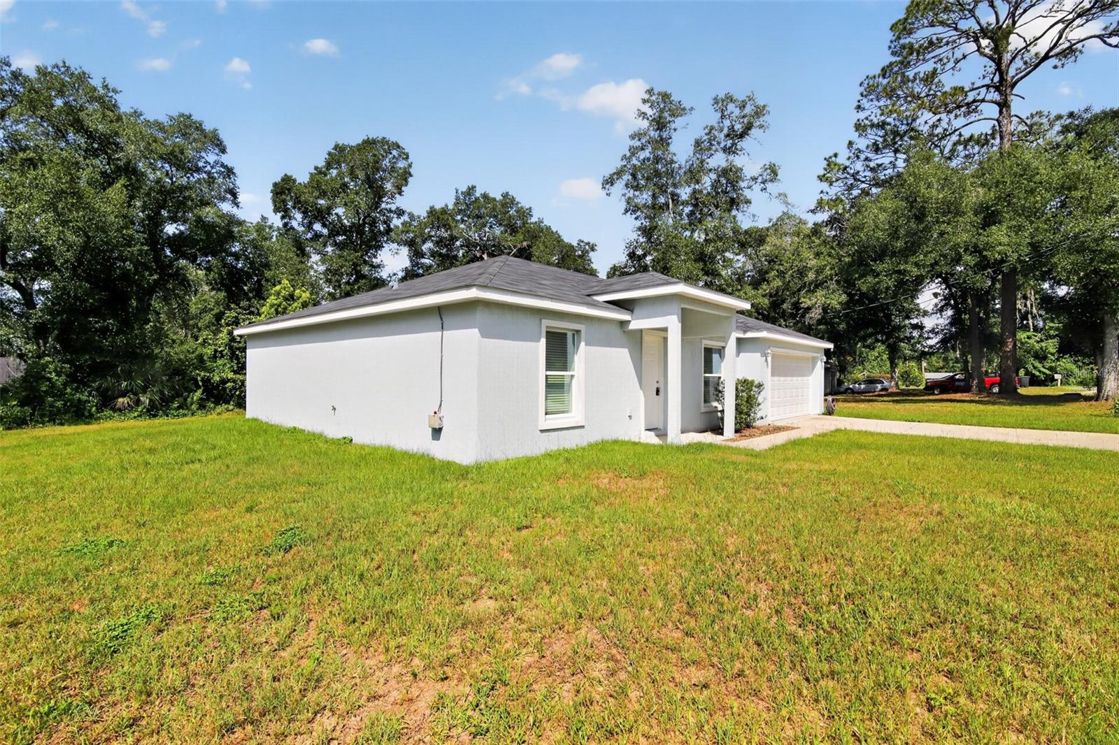 16 Spring Loop Ct Property Photo 4