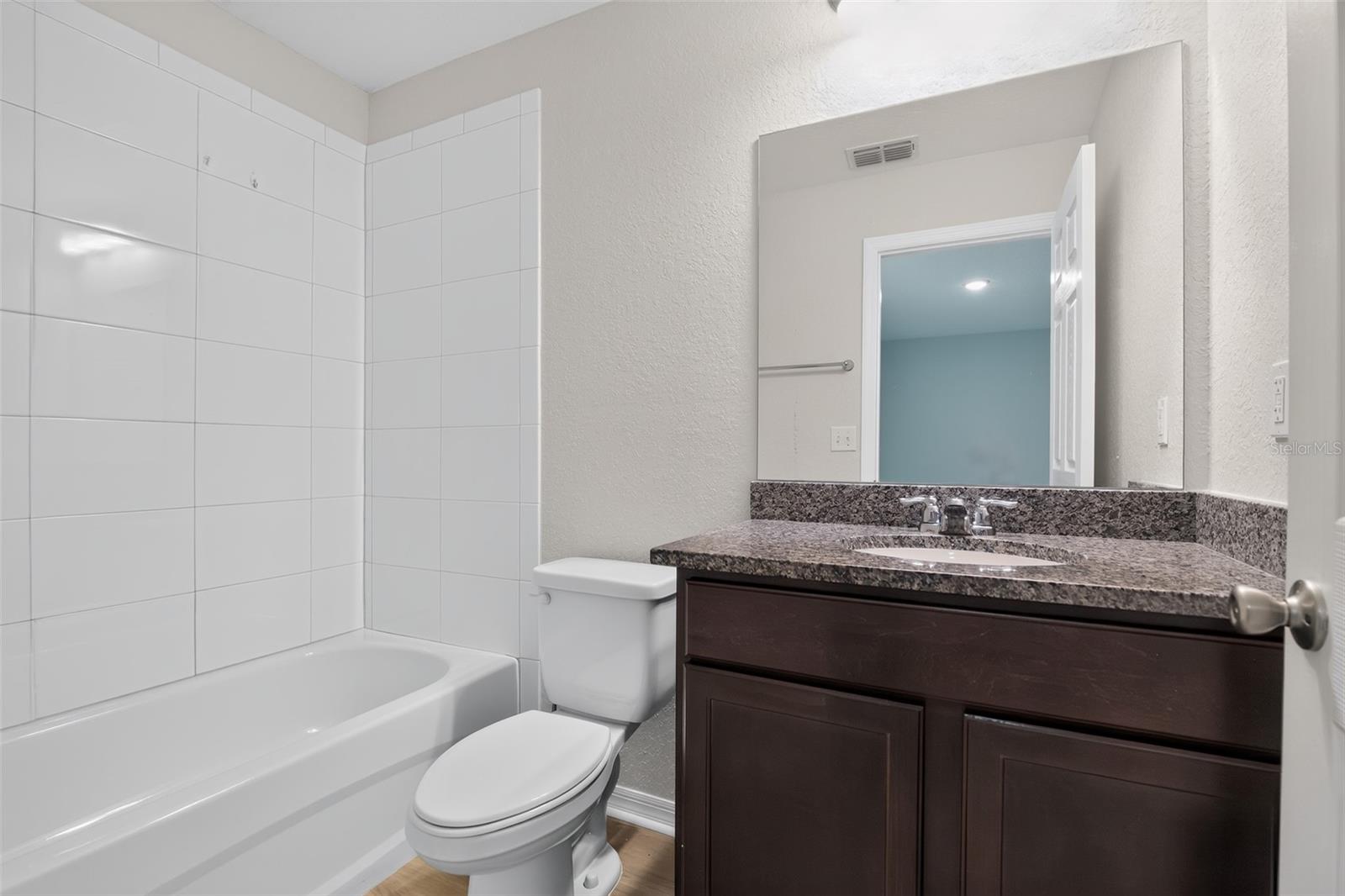 16 Spring Loop Ct Property Photo 19