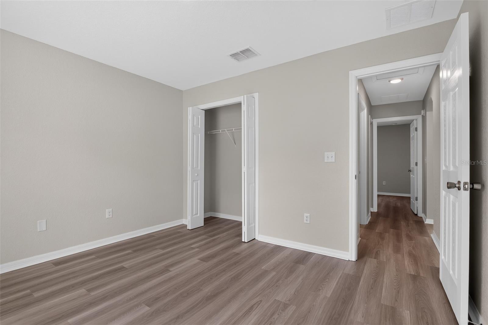 16 Spring Loop Ct Property Photo 21