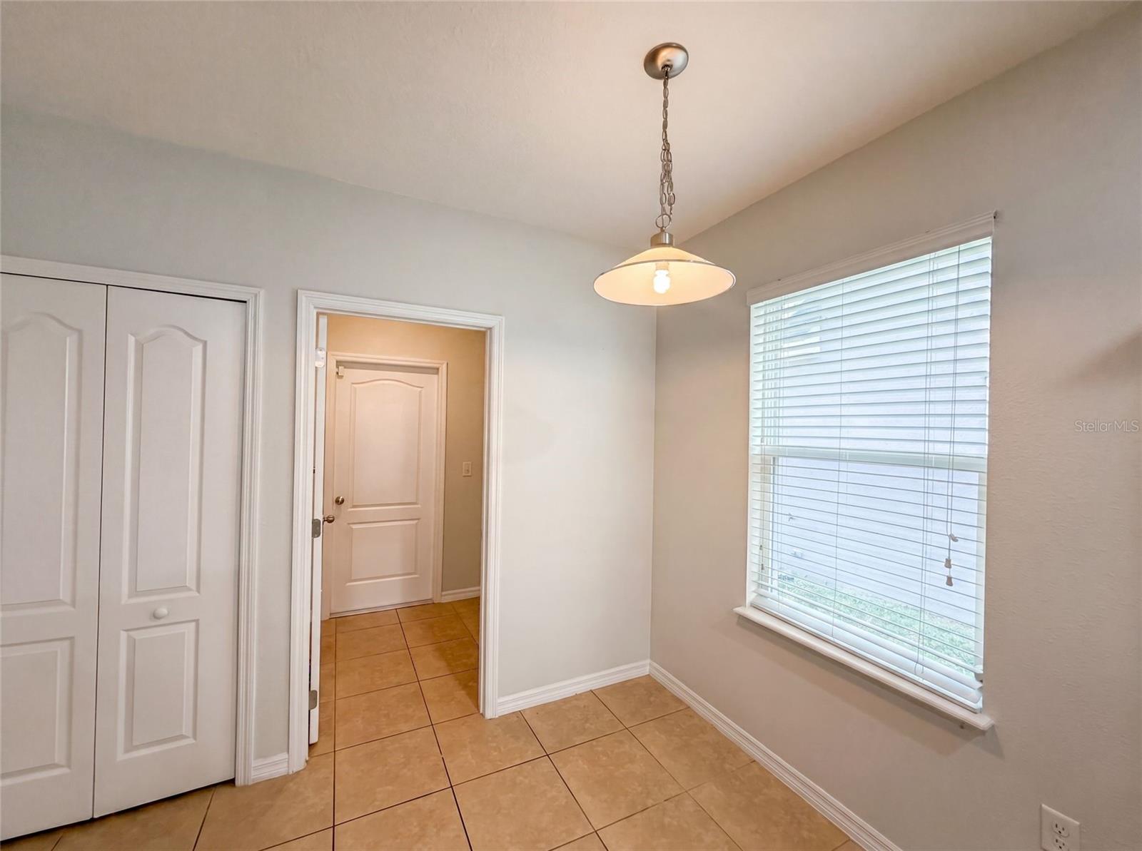 1048 Bethpage Rd Property Photo 8