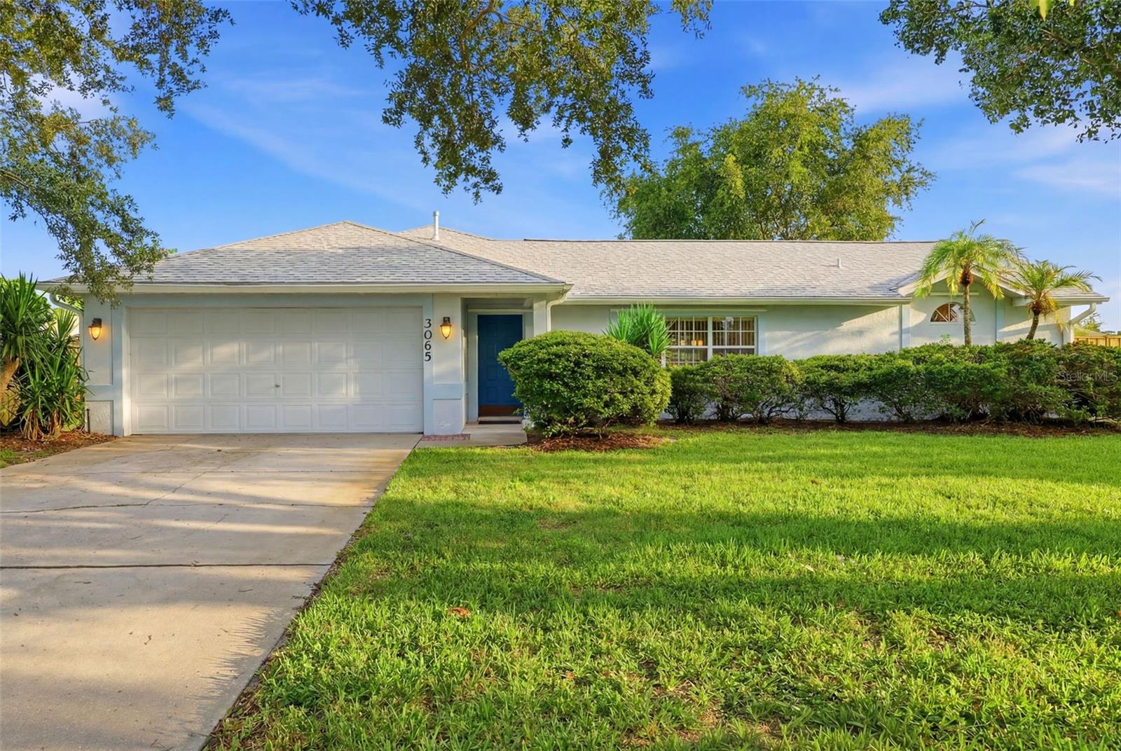 3065 Pineda Crossing Dr Property Photo 1
