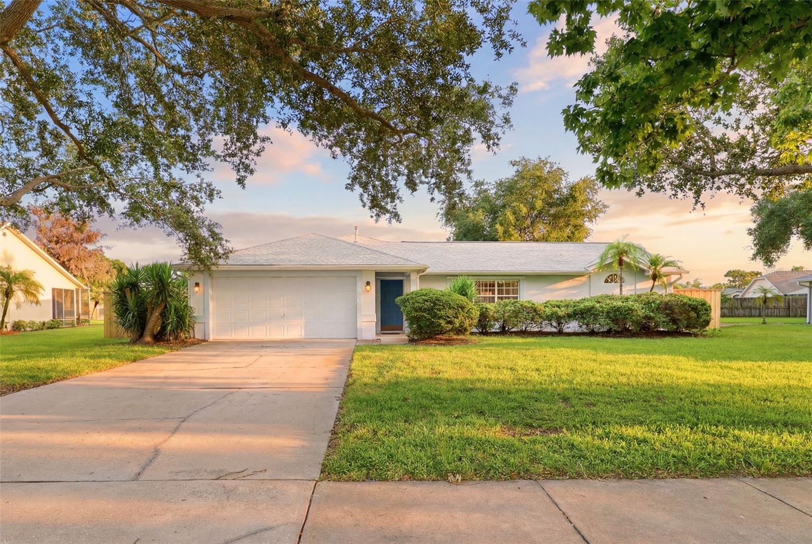 3065 Pineda Crossing Dr Property Photo 1