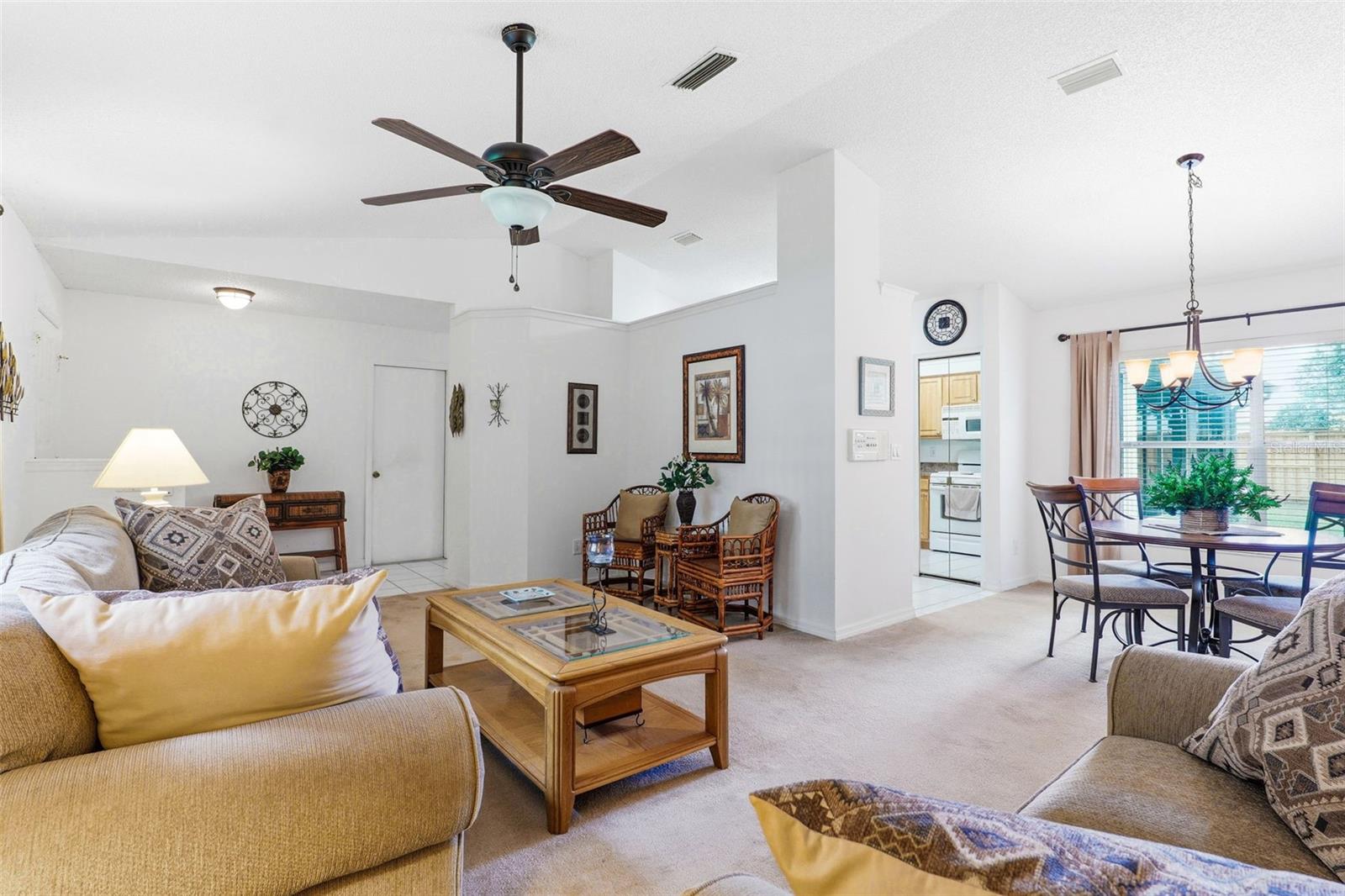 3065 Pineda Crossing Dr Property Photo 10