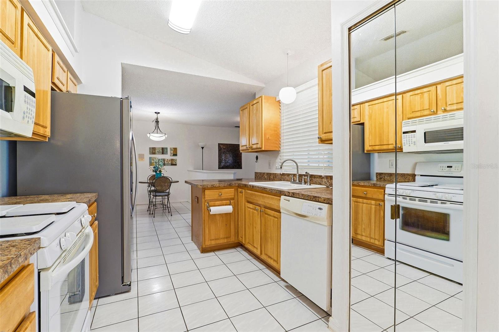 3065 Pineda Crossing Dr Property Photo 15
