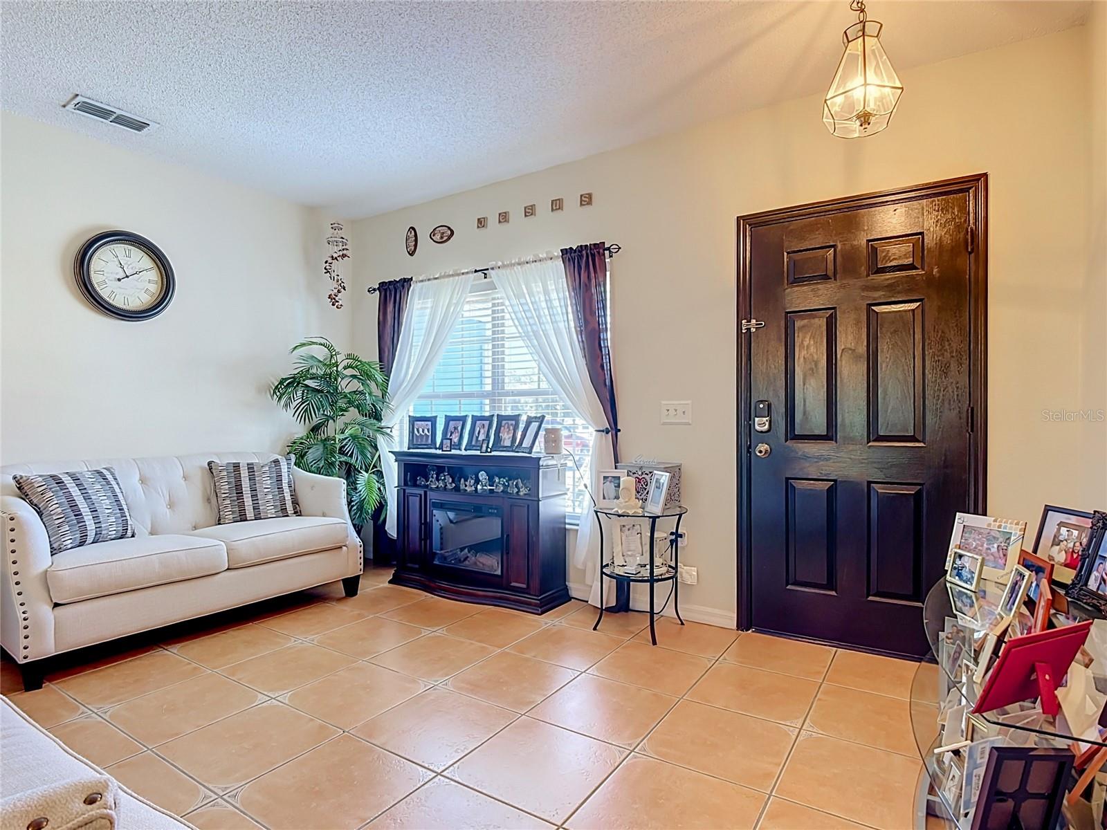 1124 Dartford Dr Property Photo 10