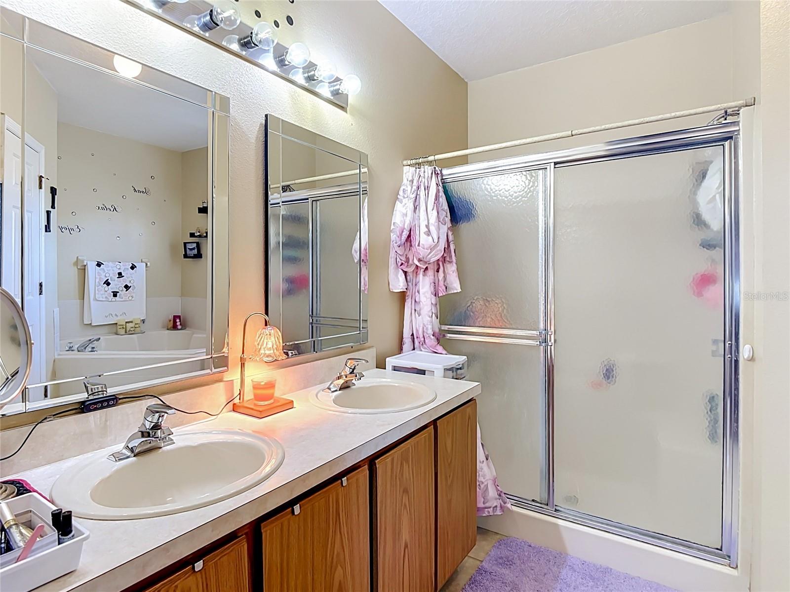 1124 Dartford Dr Property Photo 32