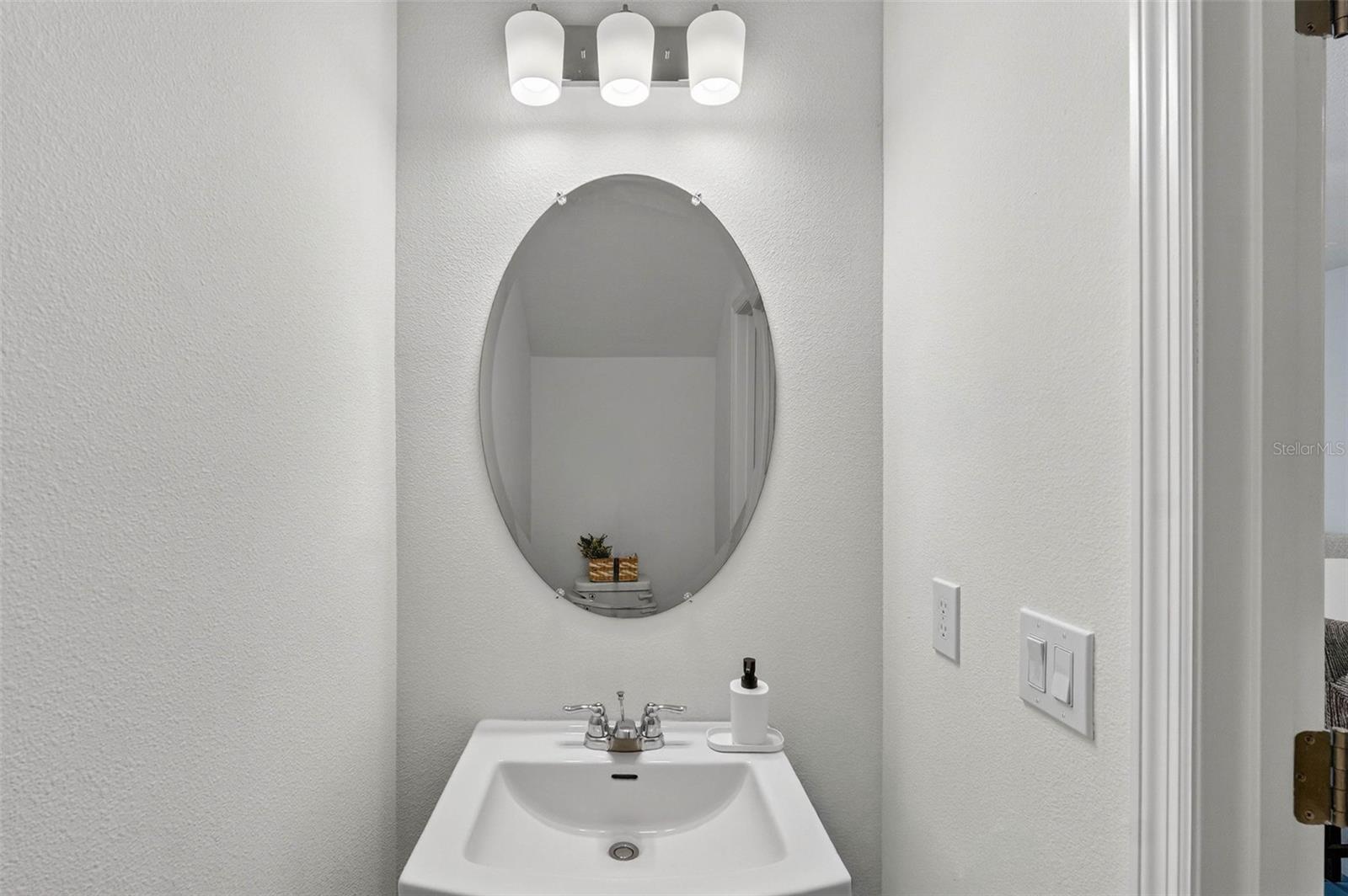 3607 Main Harbor Dr S Property Photo 13