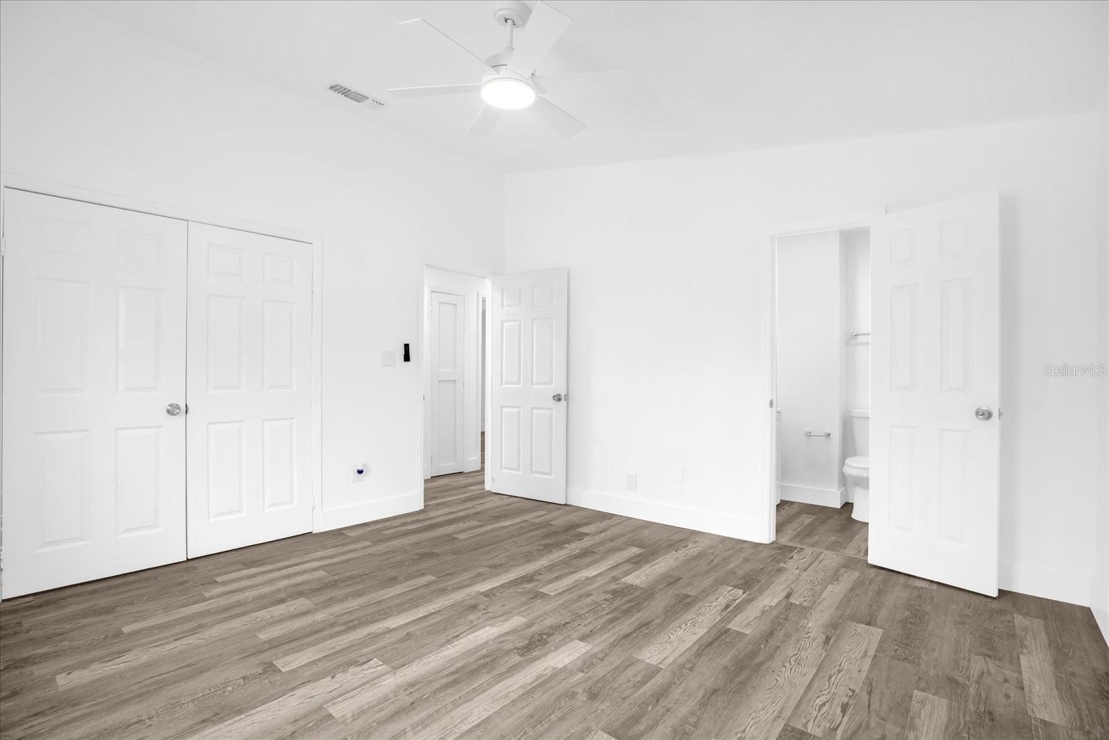 1730 Avenue C Ne Property Photo 15