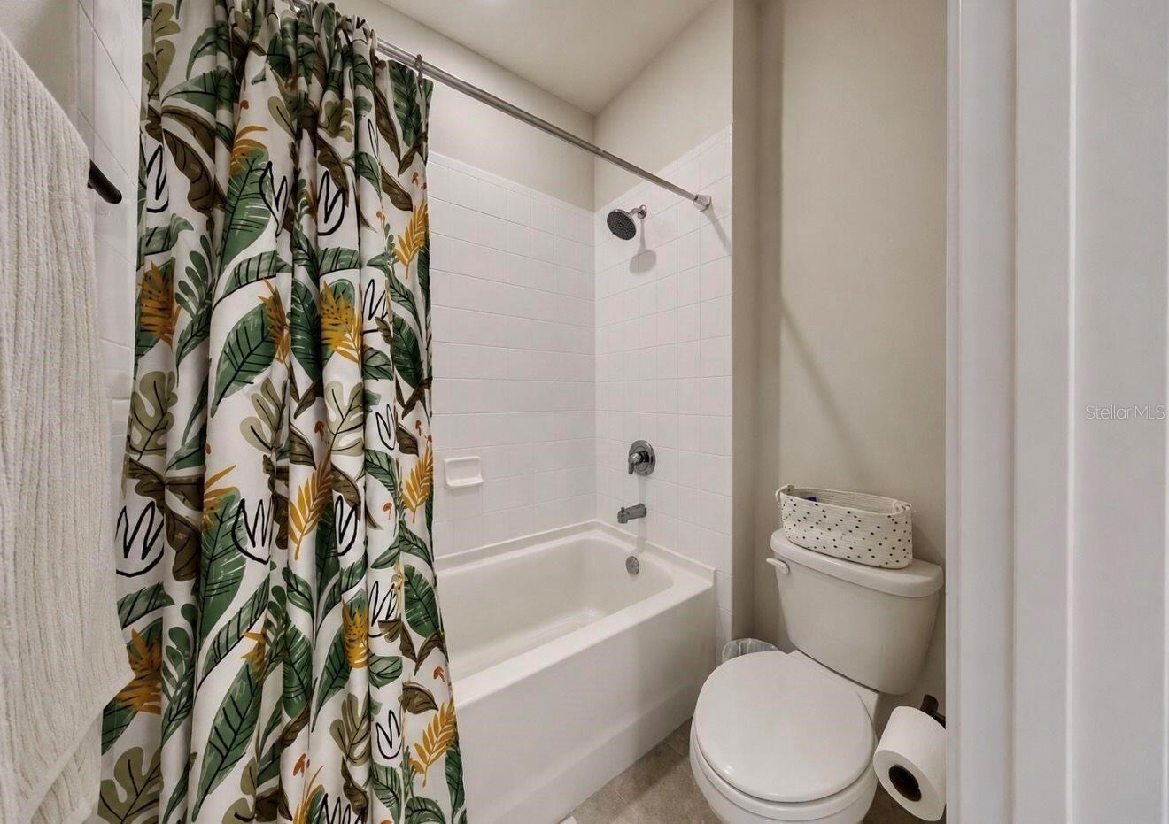 11043 Tamarack Pl Property Photo 5