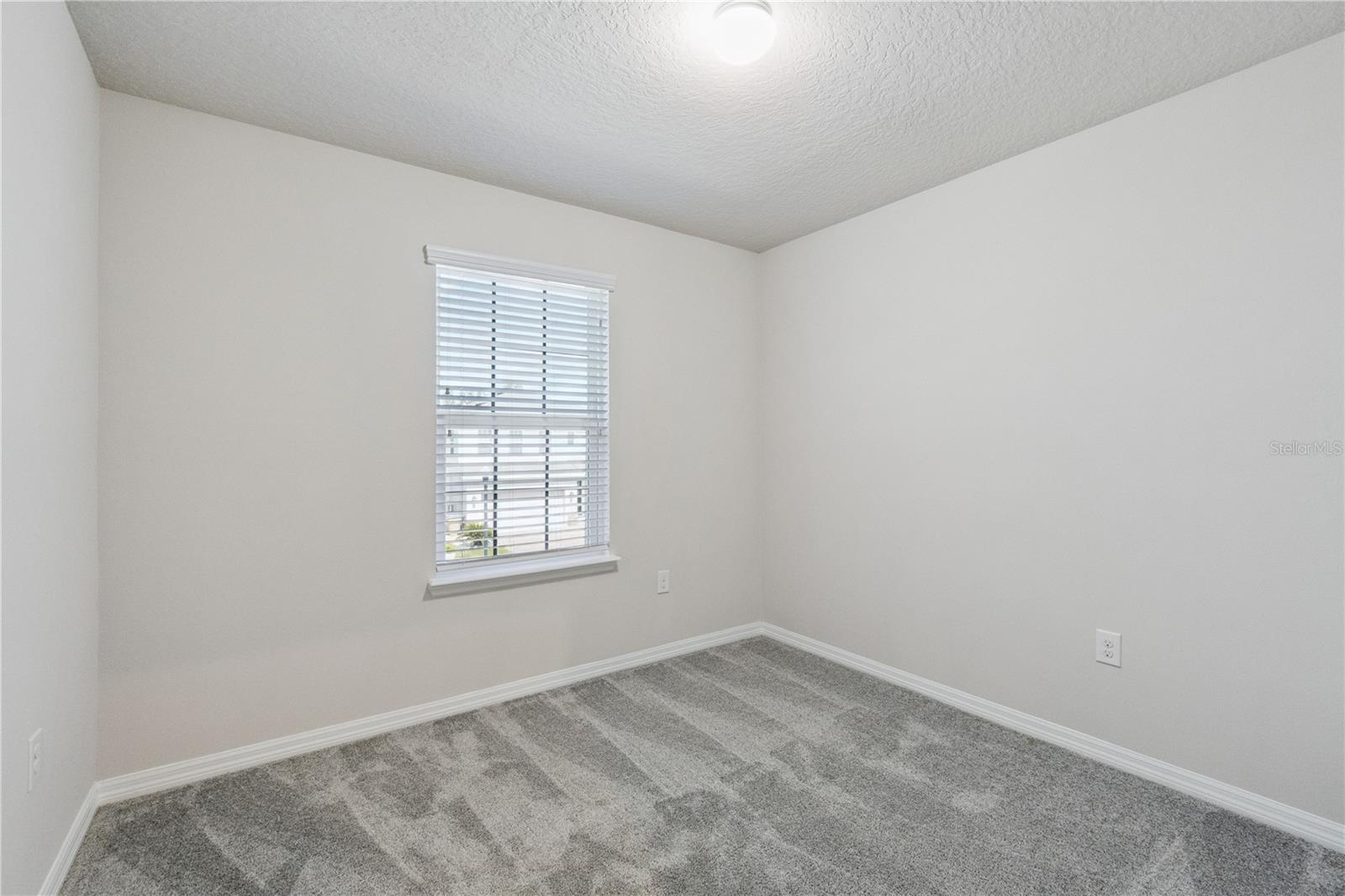 4406 Silver Creek St Property Photo 13