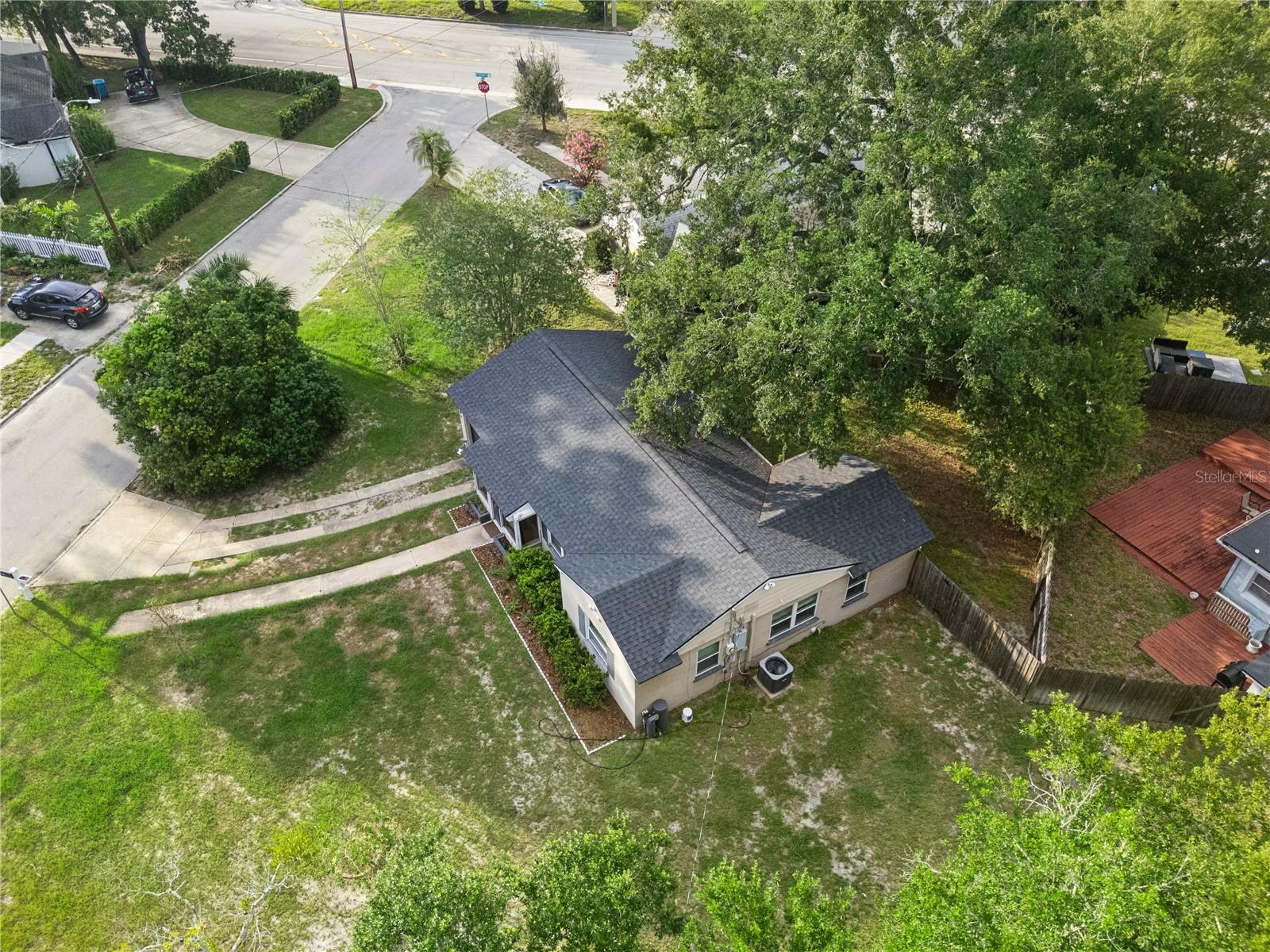 1909 Fern Cir Property Photo 44
