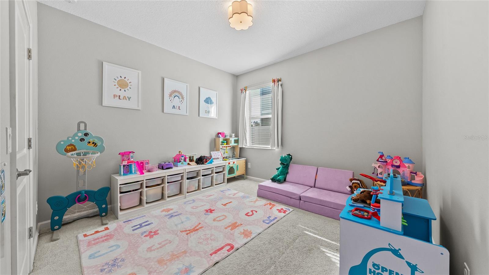 891 Jetway St Property Photo 17