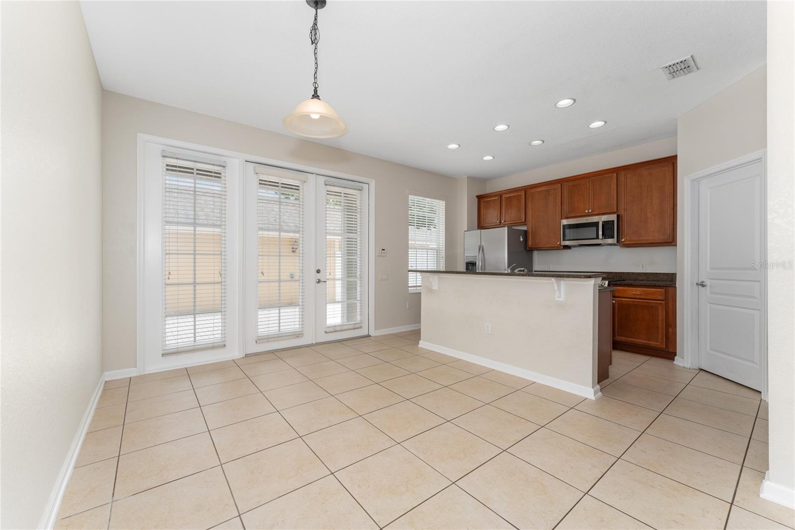 7723 Fairgrove Ave Property Photo 10