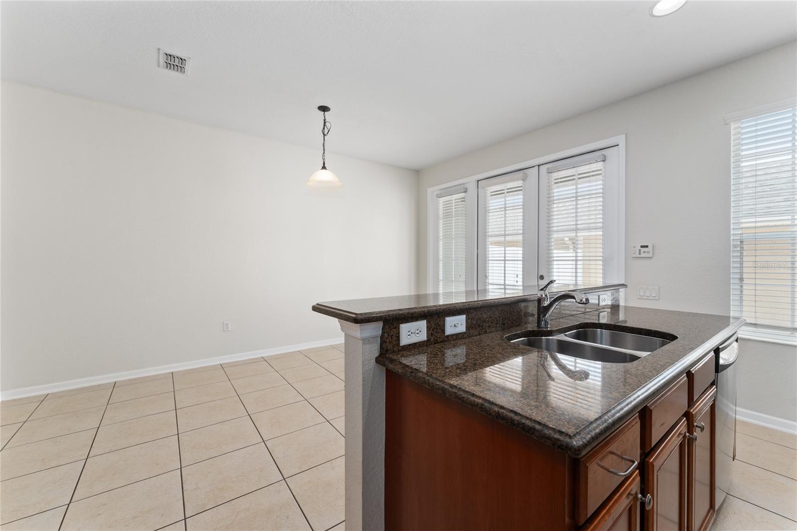 7723 Fairgrove Ave Property Photo 12