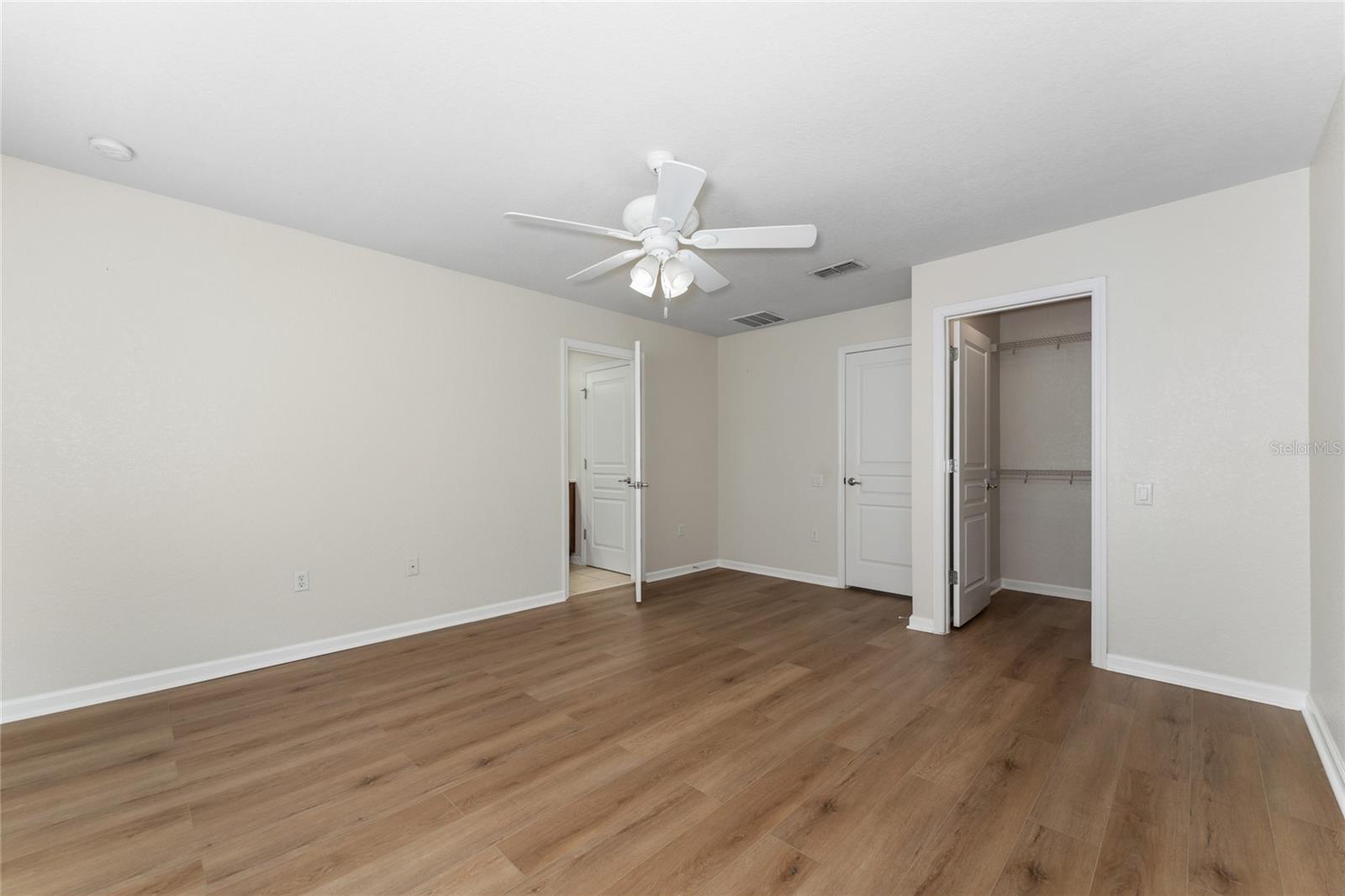 7723 Fairgrove Ave Property Photo 17