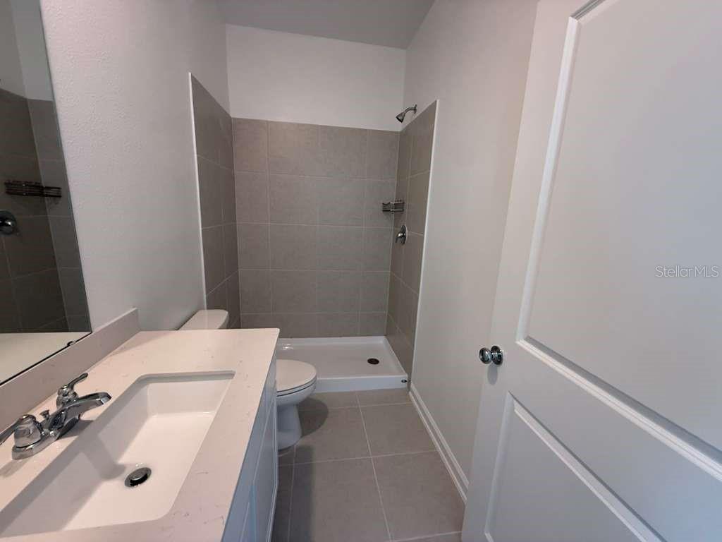 O6418815 Property Photo 11