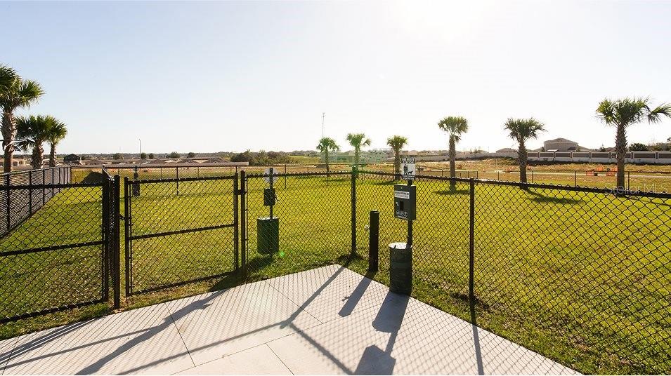 O6418815 Property Photo 15
