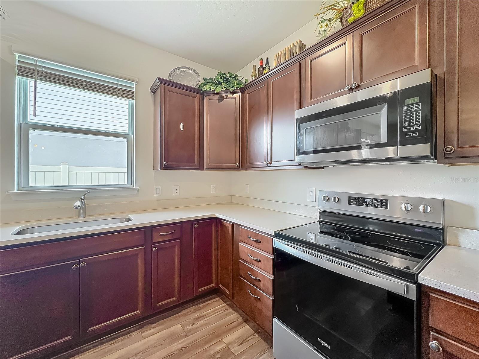 2610 Hilltop Loop Property Photo 10