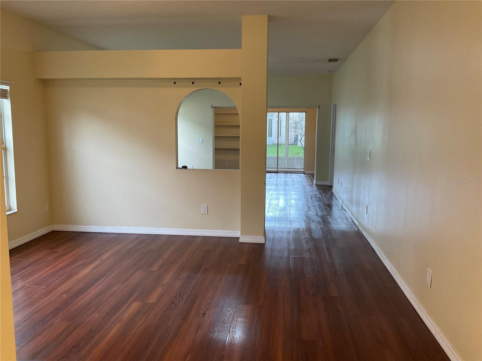 5625 Arnold Zlotoff Dr Property Photo 3