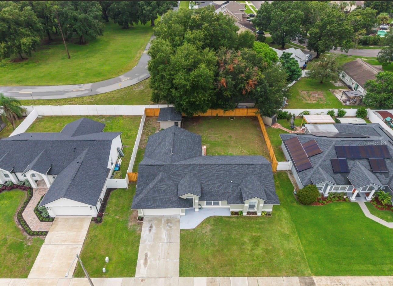 4040 Eagle Feather Dr Property Photo 2