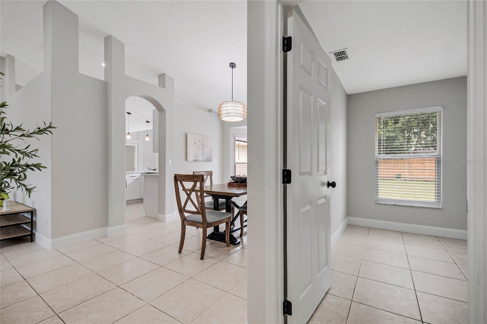 4040 Eagle Feather Dr Property Photo 13