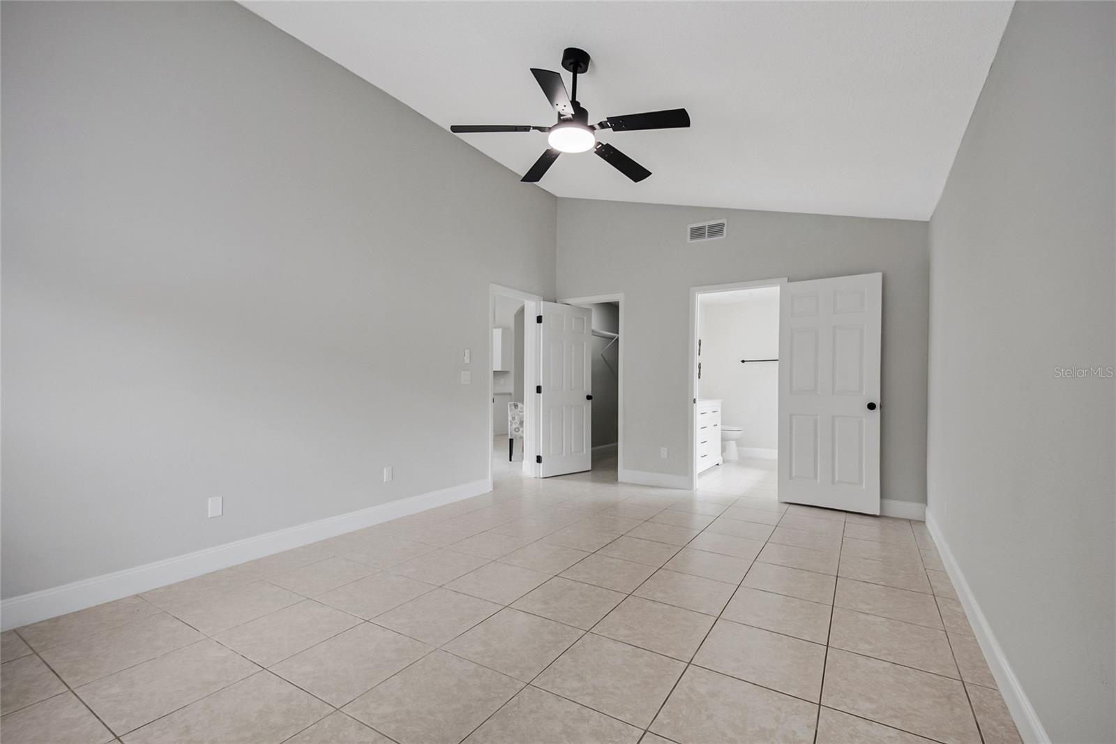 4040 Eagle Feather Dr Property Photo 20