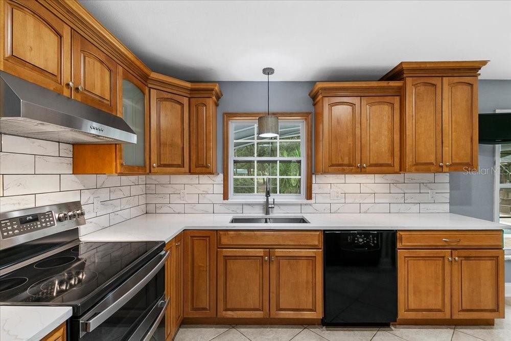 2619 W Ponkan Rd Property Photo 16
