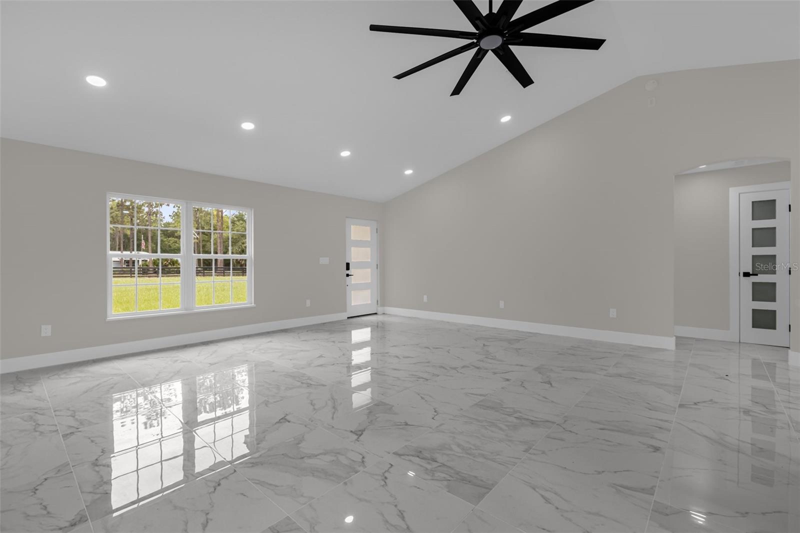19060 Sw 57th Pl Property Photo 7