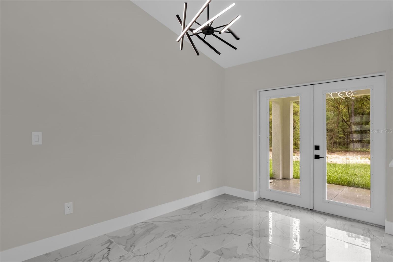 19060 Sw 57th Pl Property Photo 13